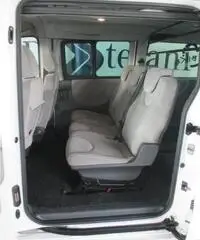 PEUGEOT Expert 2.0 HDi 120CV FAP PL-TN 12Q Furgone Vetrato PEUGEOT Expert 2.0 HDi 120CV FAP PL-TN 12Q Furgone Vetrato