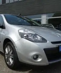 RENAULT Clio 1.2 16V 5 porte Dynamique RENAULT Clio 1.2 16V 5 porte Dynamique