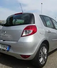 RENAULT Clio 1.2 16V 5 porte Dynamique RENAULT Clio 1.2 16V 5 porte Dynamique