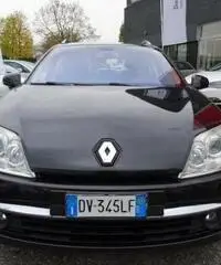 RENAULT Laguna 2.0 dCi 150CV SporTour Techno Nav RENAULT Laguna 2.0 dCi 150CV SporTour Techno Nav