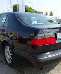 SAAB 9-5 2.0i 16V lpt cat SE SAAB 9-5 2.0i 16V lpt cat SE