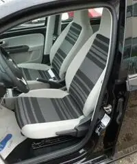 SEAT Mii 1.0 68 CV 5p. Chic Ecofuel SEAT Mii 1.0 68 CV 5p. Chic Ecofuel