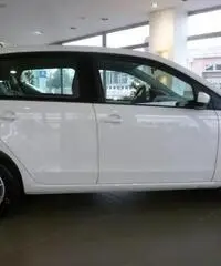 SEAT Mii 1.0 68 CV 5p. Chic Ecofuel SEAT Mii 1.0 68 CV 5p. Chic Ecofuel