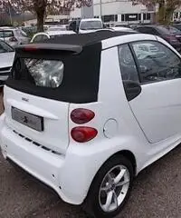 SMART ForTwo 1000 52 kW MHD cabrio pulse SMART ForTwo 1000 52 kW MHD cabrio pulse