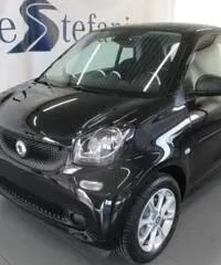 SMART ForTwo 60 1.0 Youngster per NEOPATENTATI SMART ForTwo 60 1.0 Youngster per NEOPATENTATI