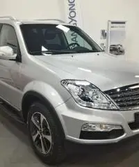 SSANGYONG REXTON W 2.2 Diesel 4WD A/T Top Pelle Nera SSANGYONG REXTON W 2.2 Diesel 4WD A/T Top Pelle Nera