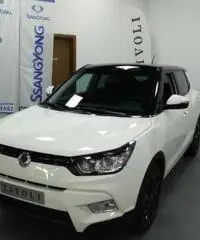 SSANGYONG Tivoli 1.6ds BE Visual Navy SSANGYONG Tivoli 1.6ds BE Visual Navy