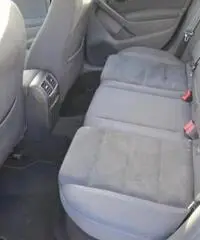 VOLKSWAGEN Golf 2.0 TDI 140CV DPF 5p. Highline VOLKSWAGEN Golf 2.0 TDI 140CV DPF 5p. Highline