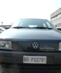 VOLKSWAGEN Passat 1800i Variant GL