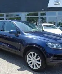 VOLKSWAGEN Touareg 3.0 TDI 245 CV tiptronic BlueMotion Technology