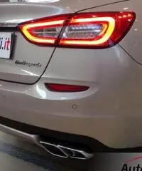 MASERATI NUOVA QUATTROPORTE 3.8 V8 GTS 530 CV