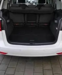 VOLKSWAGEN Touran 2.0 TDI DPF LIFE