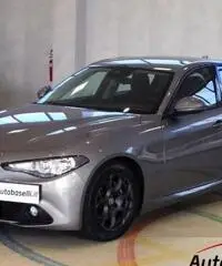Alfa Romeo Giulia 2.2 Turbodiesel 150CV 'Km0' Euro6 GARANZIA TOTALE Alfa Romeo Giulia 2.2 Turbodiesel 150CV 'Km0' Euro6 GARANZIA TOTALE