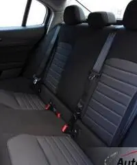 Alfa Romeo Giulia 2.2 Turbodiesel 150CV 'Km0' Euro6 GARANZIA TOTALE Alfa Romeo Giulia 2.2 Turbodiesel 150CV 'Km0' Euro6 GARANZIA TOTALE