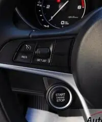 Alfa Romeo Giulia 2.2 Turbodiesel 150CV 'Km0' Euro6 GARANZIA TOTALE Alfa Romeo Giulia 2.2 Turbodiesel 150CV 'Km0' Euro6 GARANZIA TOTALE