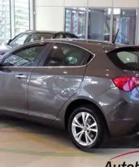 ALFA ROMEO GIULIETTA 1.6 JTDM DISTINCTIVE 105CV