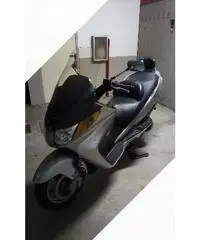 Suzuki Burgman 400 - 2004 Suzuki Burgman 400 - 2004