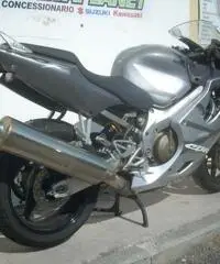 MOTOPLANET Livorno - HONDA CBR 600 F
