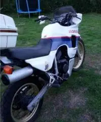 Honda transalp  v 600 xl 1987 (cerchi oro) Honda transalp  v 600 xl 1987 (cerchi oro)