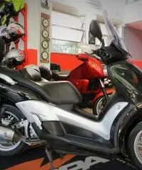 Yamaha X-City 250 2010 km 19000 come nuovo garantito Yamaha X-City 250 2010 km 19000 come nuovo garantito