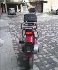 MOTORINO PIAGGIO D 'EPOCA 50CC ROSSO