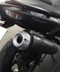 YAMAHA TMax 530 .