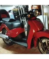 vendo Scarabeo 200 GT del 2002 vendo Scarabeo 200 GT del 2002