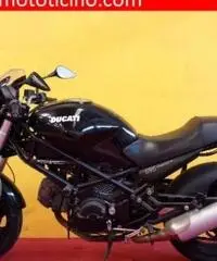 DUCATI Monster 695 nero - 13000 DUCATI Monster 695 nero - 13000