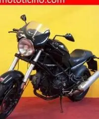 DUCATI Monster 695 nero - 13000 DUCATI Monster 695 nero - 13000
