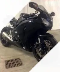 Honda CBR 1000 - 2013 Honda CBR 1000 - 2013