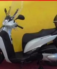 HONDA SH 300 i SH 300 ABS bianco - 14679 HONDA SH 300 i SH 300 ABS bianco - 14679