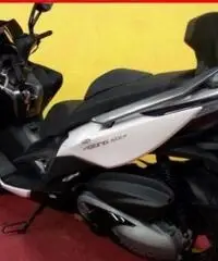 KYMCO Xciting 400i BIANCO - 3487 KYMCO Xciting 400i BIANCO - 3487