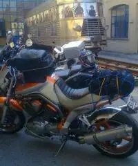 moto brillante e comoda su tutti i tipi di strada anche per il passegg