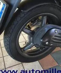 MOTOS-BIKES Derby Derbi Sonar 125 4t