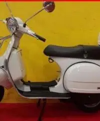 PIAGGIO Vespa 150 PX bianco - 1538
