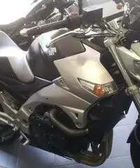 suzuki gsr 600