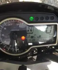 Suzuki gsr 750 Moto naked Suzuki gsr 750 Moto naked