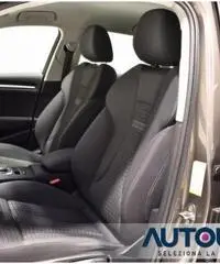 AUDI A3 SPB 1.6 TDI S-TRONIC AMBITION AUT SENS XENON LED