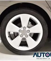 AUDI A3 SPB 1.6 TDI S-TRONIC AMBITION AUT SENS XENON LED