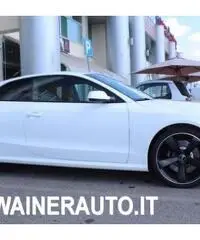 AUDI RS5 Coupé 4.2 V8 FSI quattro S tronic DRIVE SELECT