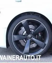 AUDI RS5 Coupé 4.2 V8 FSI quattro S tronic DRIVE SELECT