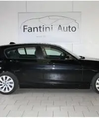 BMW 118 d 5p. Adv. NAVI-XENO SENS PARK