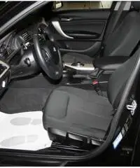 BMW 118 d 5p. Adv. NAVI-XENO SENS PARK