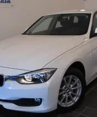 BMW 318d Xdrive - NAVIGATORE - BLUETOOTH - SENS.PARCH- PORTELLONE ELETTRICO