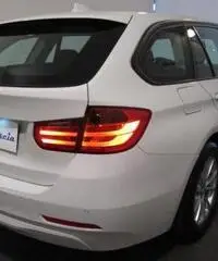 BMW 318d Xdrive - NAVIGATORE - BLUETOOTH - SENS.PARCH- PORTELLONE ELETTRICO