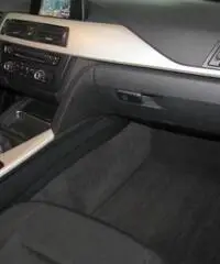 BMW 318d Xdrive - NAVIGATORE - BLUETOOTH - SENS.PARCH- PORTELLONE ELETTRICO