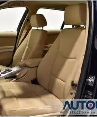 BMW 320 D TOURING XDRIVE FUTURA 4X4 AUT PELLE NAVI XENON