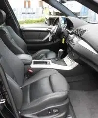 BMW X5 3.0d PELLE NAVI XENO CERCHI 18