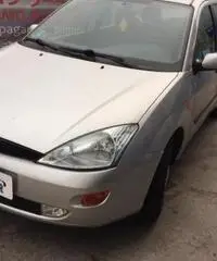 FORD Focus 1.8 TDDi cat SW Ghia FORD Focus 1.8 TDDi cat SW Ghia