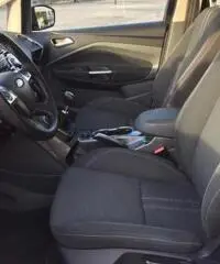 FORD Grand C-Max 1.6 TDci 7 Posti Titanium Porte Scorrevoli FORD Grand C-Max 1.6 TDci 7 Posti Titanium Porte Scorrevoli